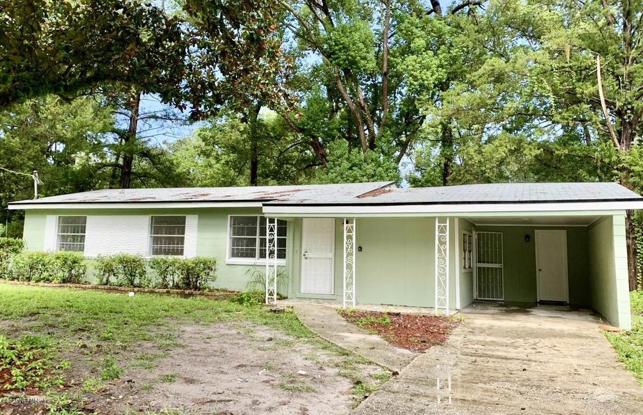 5015 Tallyho Ct - Photo 1