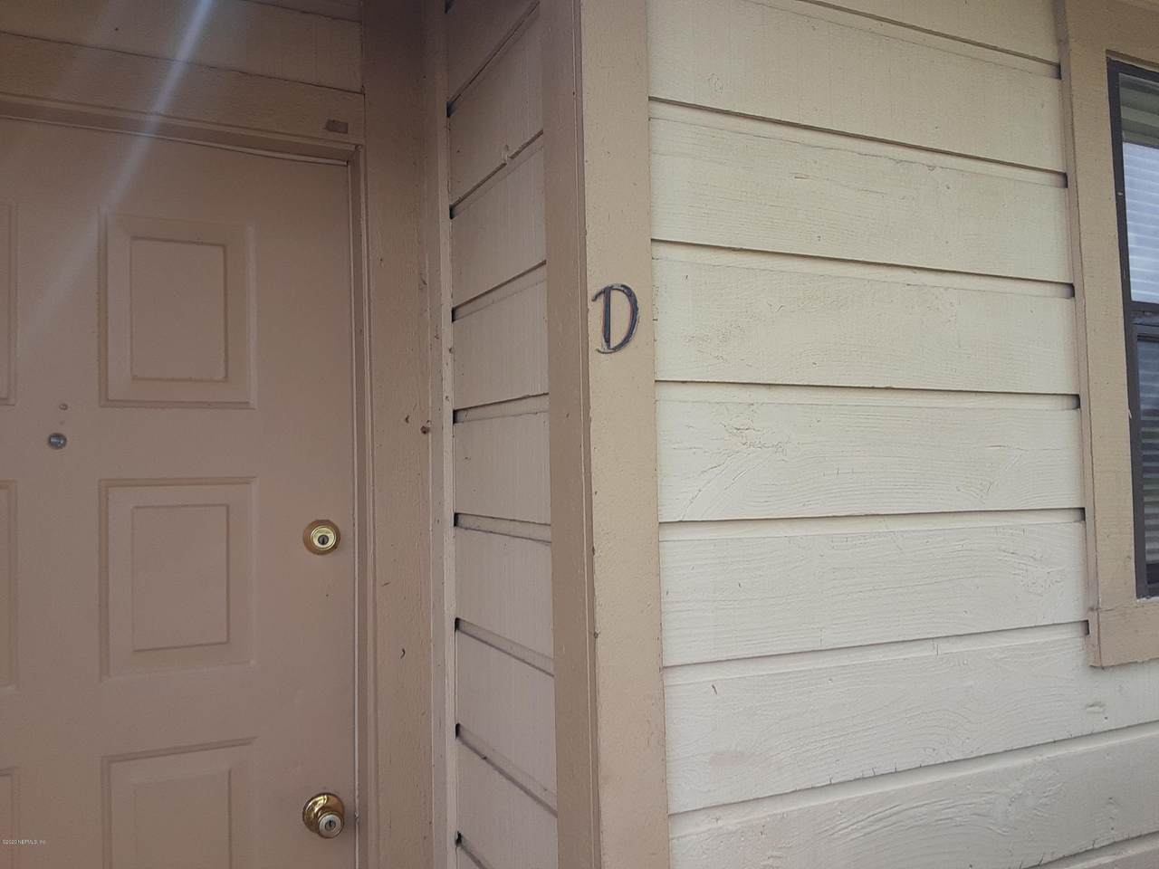 1343 Jefferson Ave - Photo 1