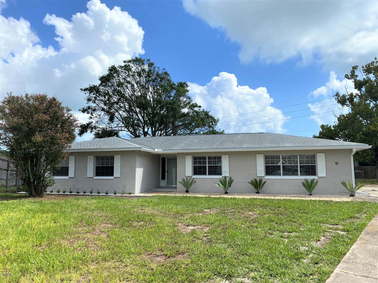 19 Sea Bass Ln - Photo 1