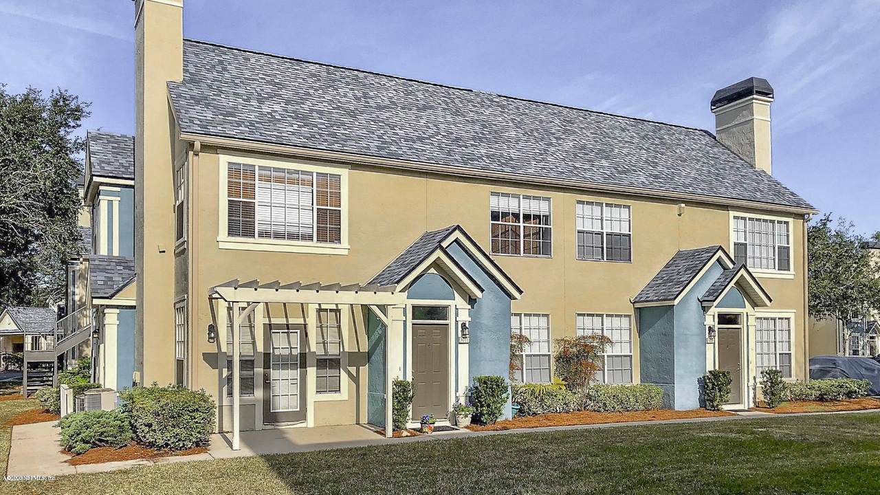 13703 Richmond Park Dr - Photo 1