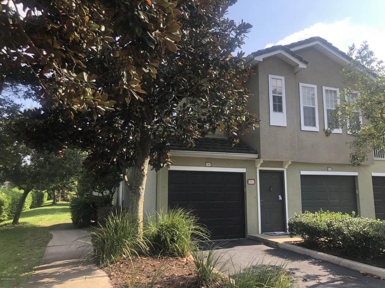10075 Gate Pkwy - Photo 1