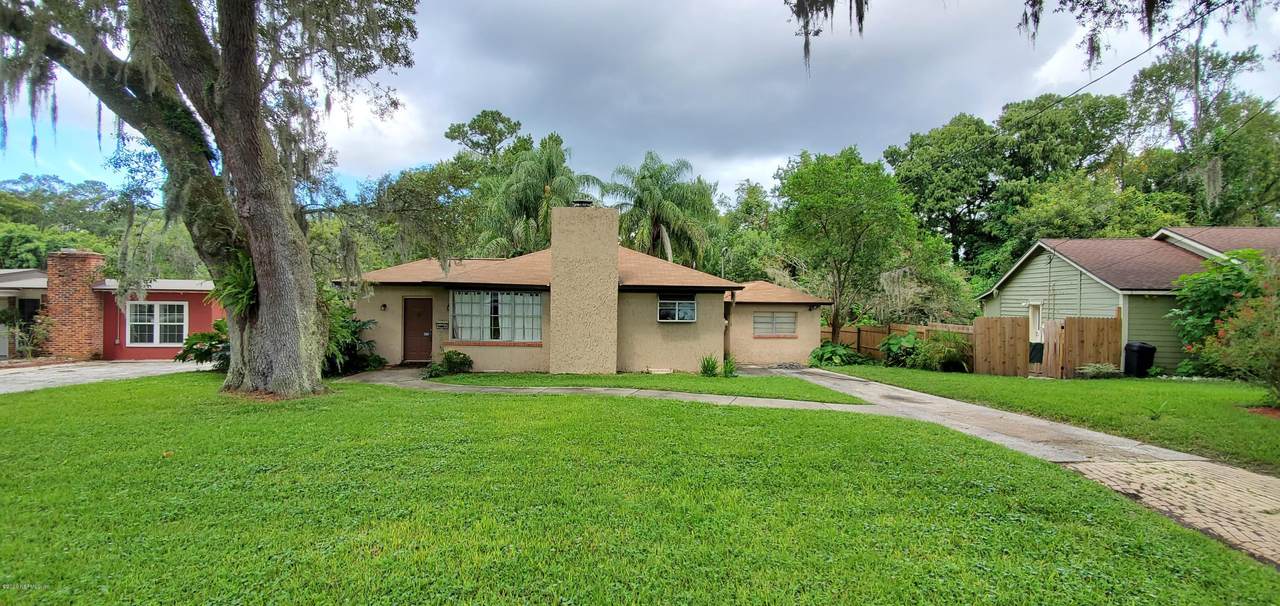 4930 Bridgewater Cir - Photo 1