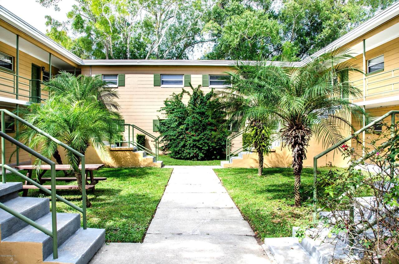 2775 Herschel St - Photo 1