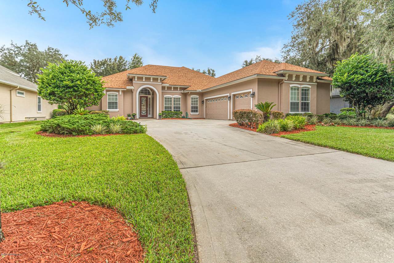 4813 Boat Landing Dr - Photo 1