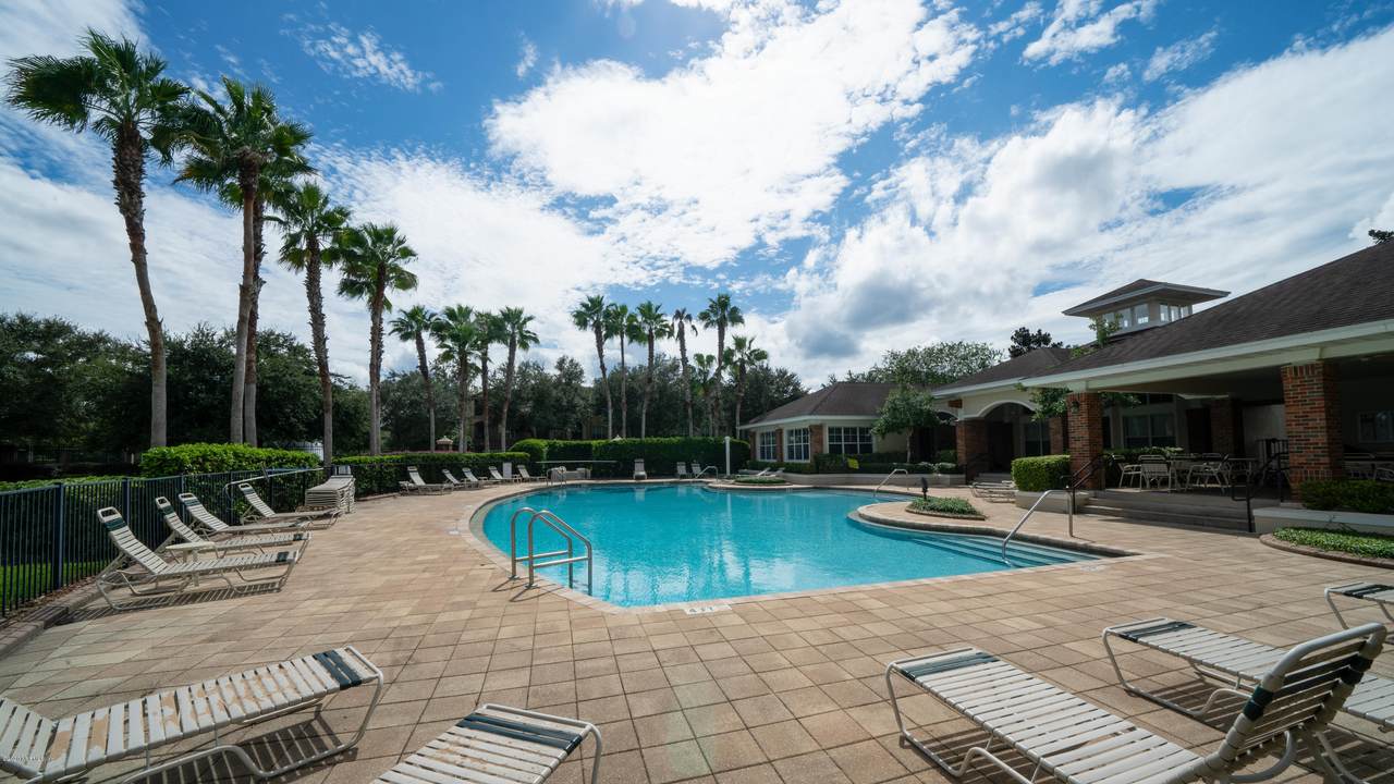 7801 Point Meadows Dr - Photo 1