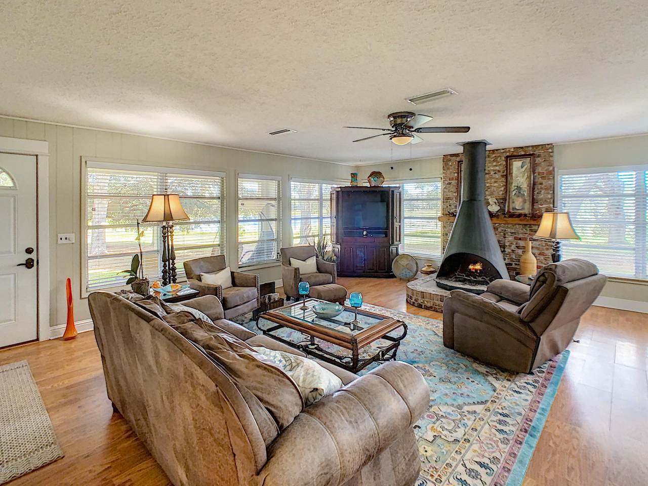 256 Swan Lake Dr - Photo 1