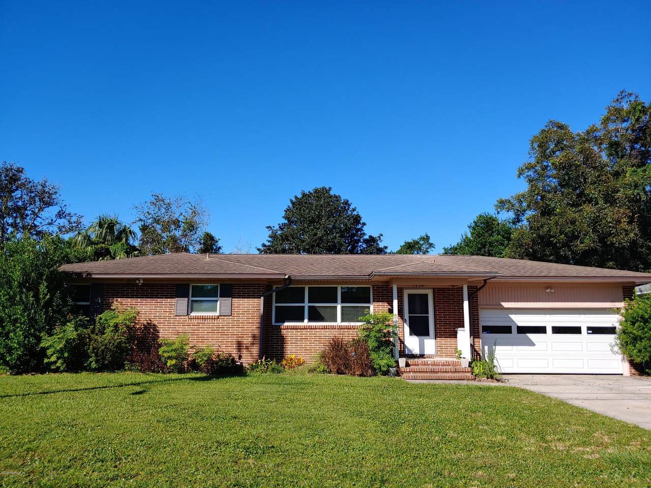 1406 Malverne Ave - Photo 1