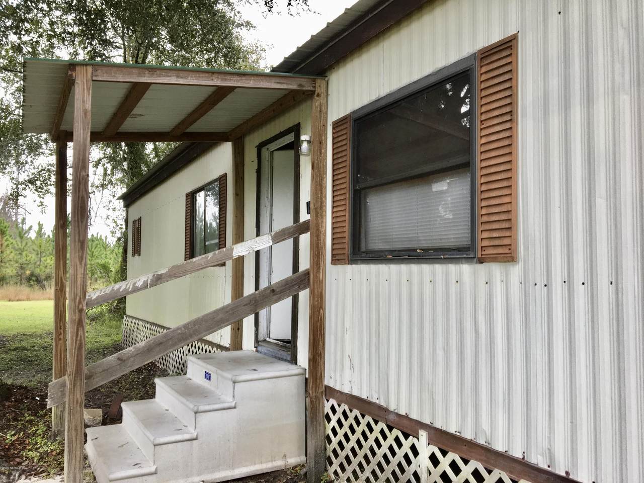 13917 State Road 121 - Photo 1