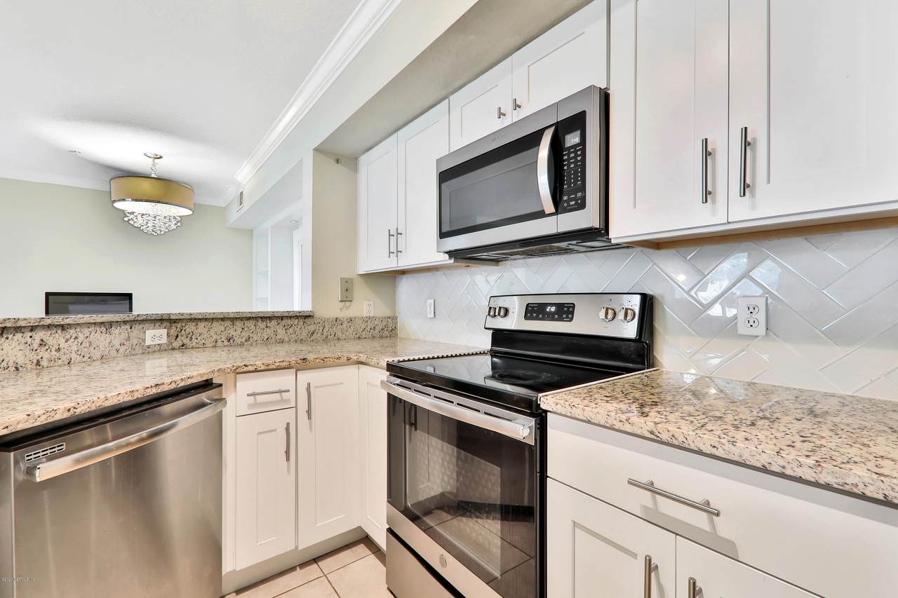 430 Timberwalk Ct - Photo 1