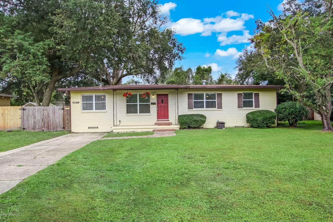 4069 Ferrarra St - Photo 1