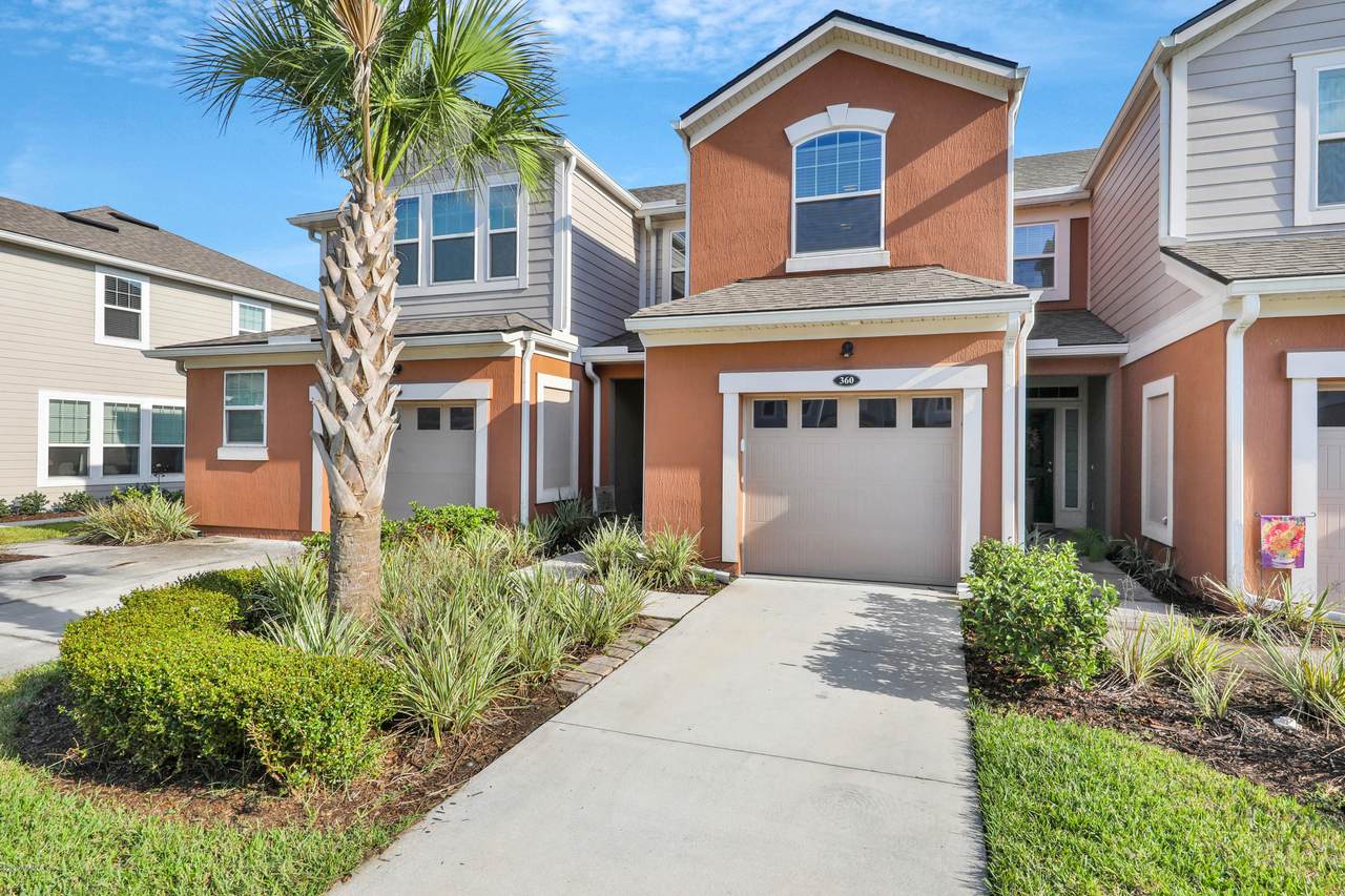 360 Richmond Dr - Photo 1