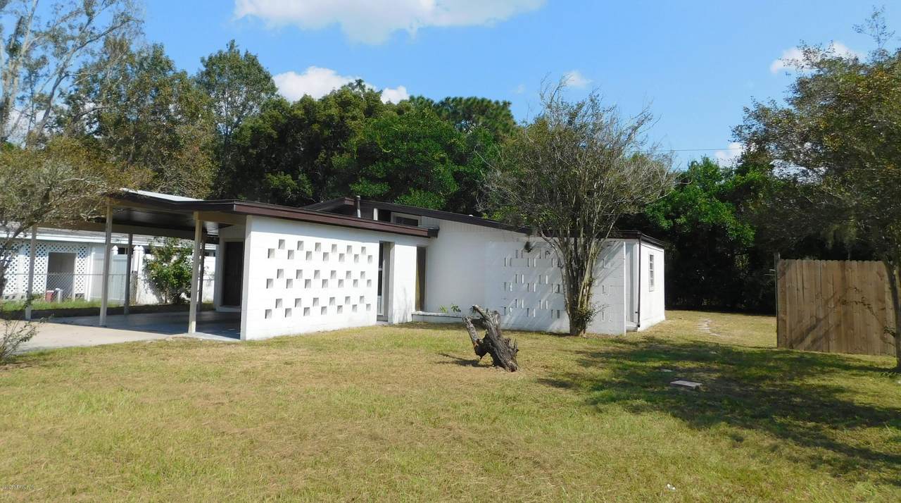 10897 Regency Dr - Photo 1