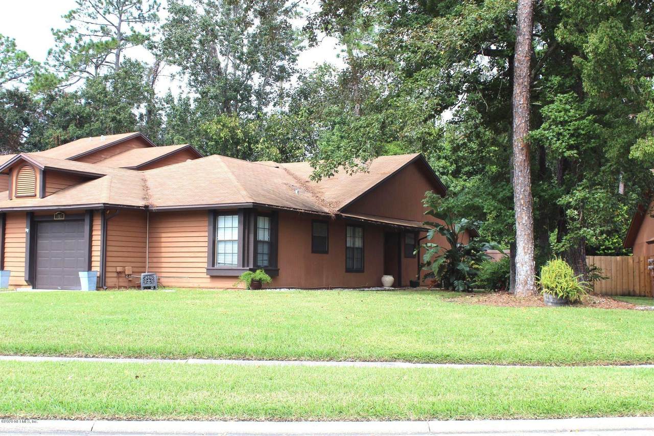 3113 Falconer Dr - Photo 1