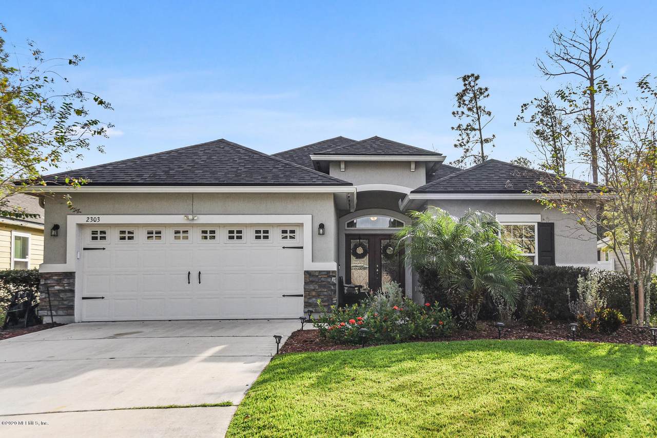 2303 Eagle Perch Pl - Photo 1
