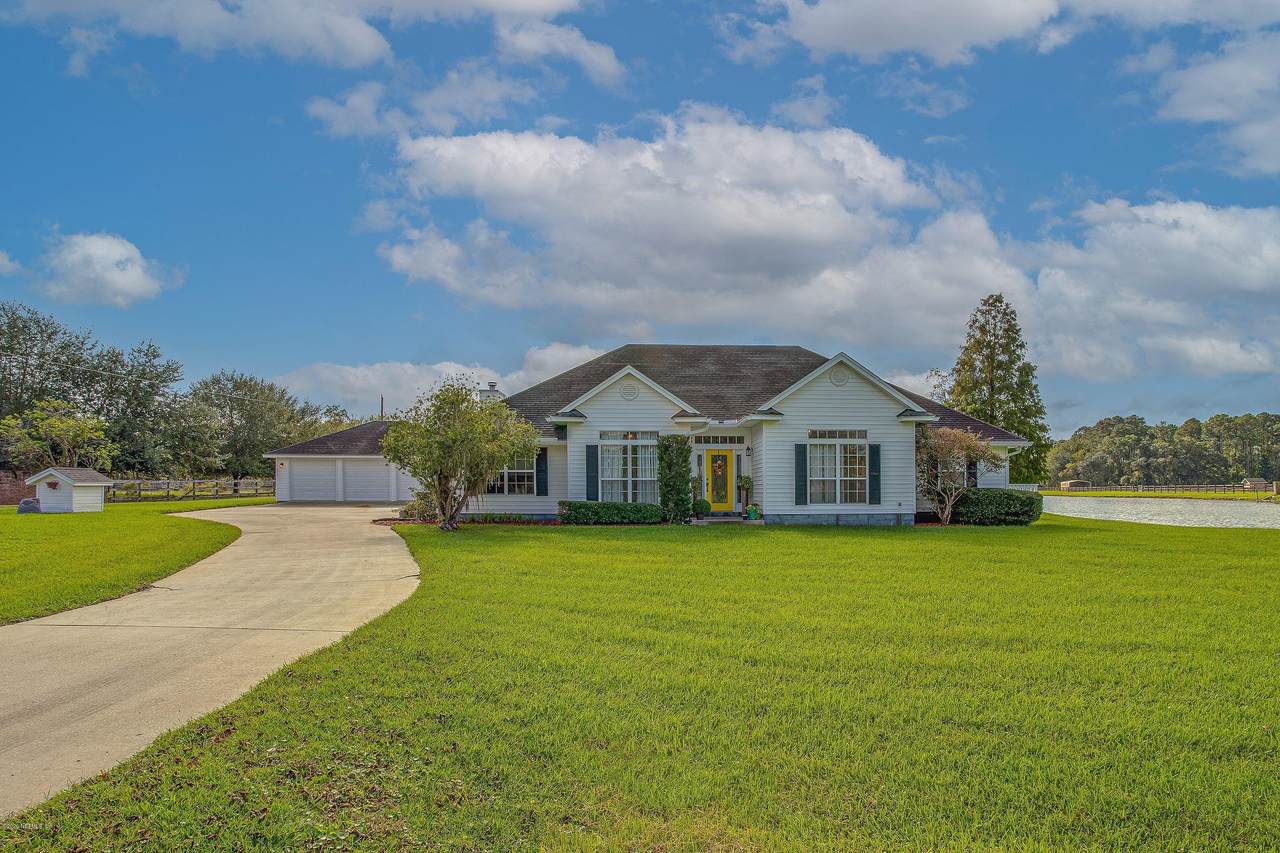 45274 Stratton Rd - Photo 1