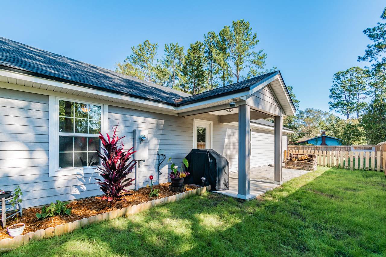 45168 Brown St - Photo 1