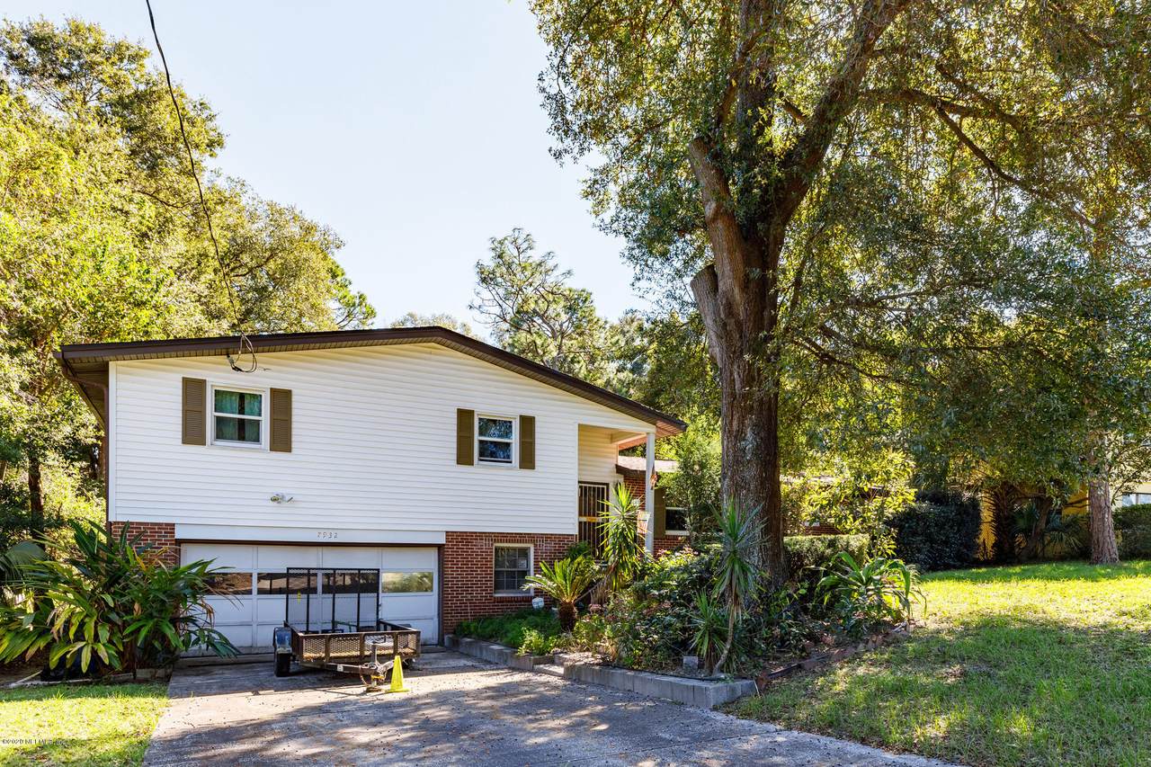 7932 Wildwood Rd - Photo 1