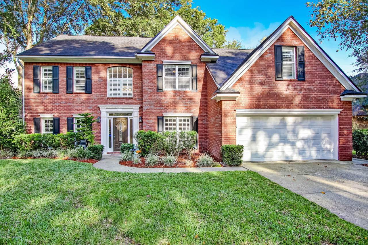 11825 Clearwater Oaks Dr - Photo 1