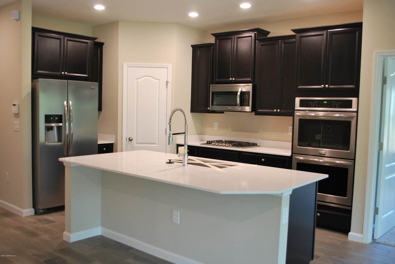 7494 Rock Brook Dr - Photo 1