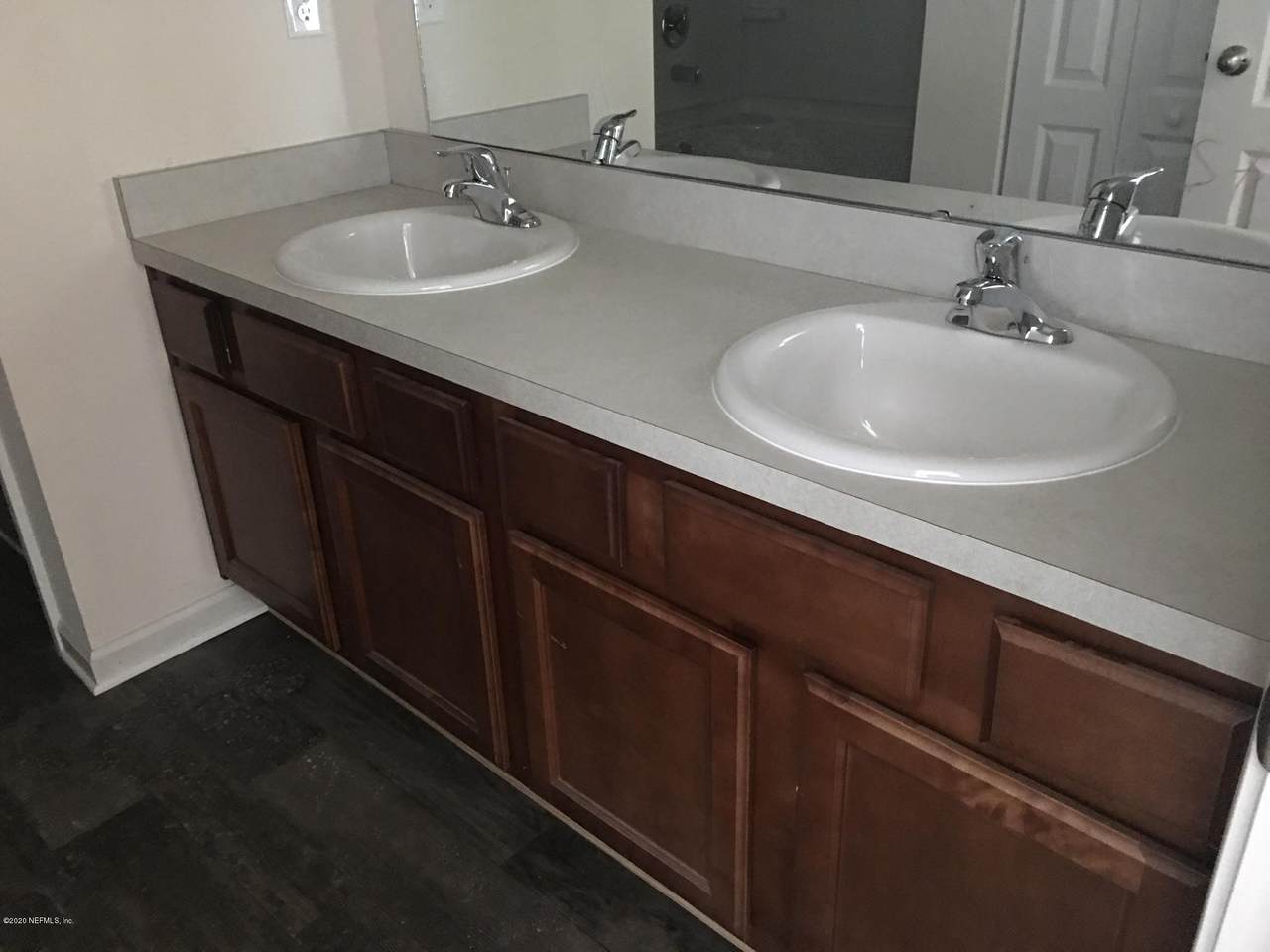 9136 Tapper Ct - Photo 1