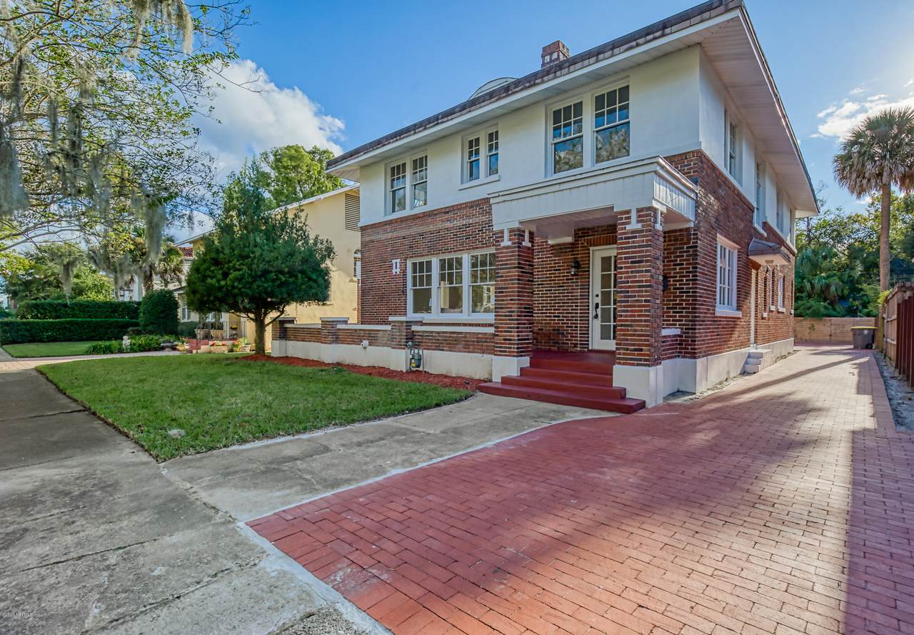 1836 Powell Pl - Photo 1