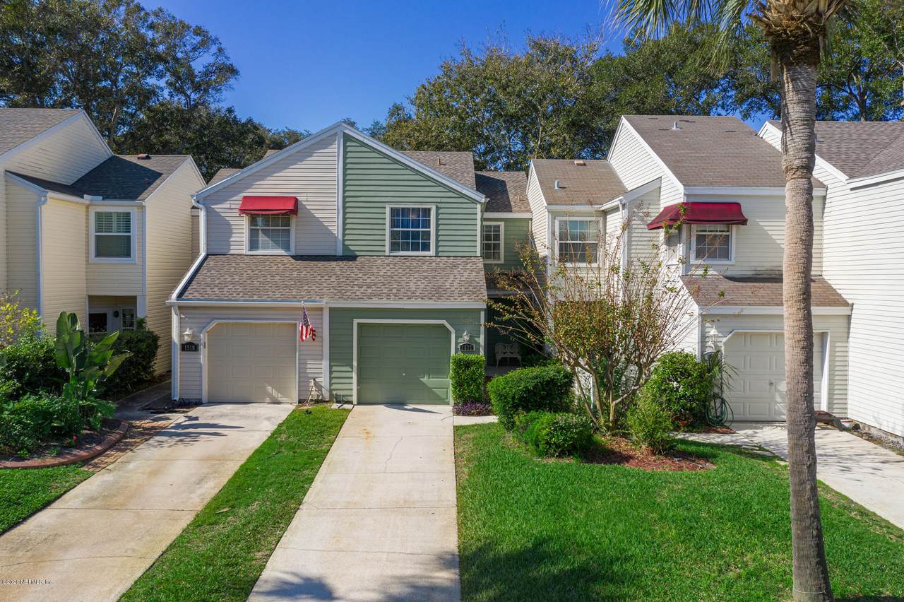 1516 Spindrift Cir - Photo 1