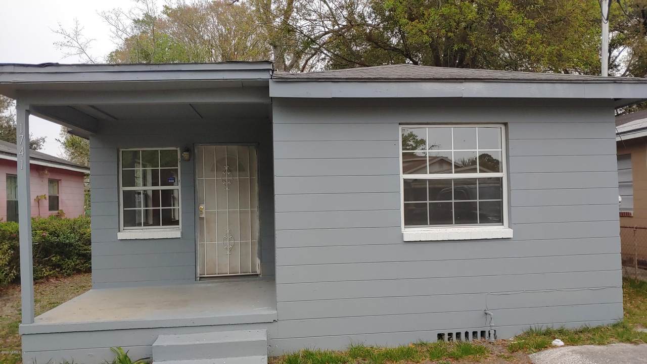 1741 11TH St - Photo 1