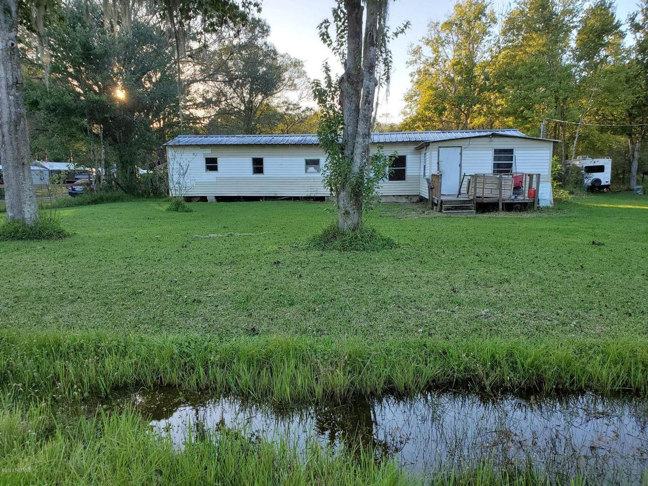 17424 21 Ln - Photo 1