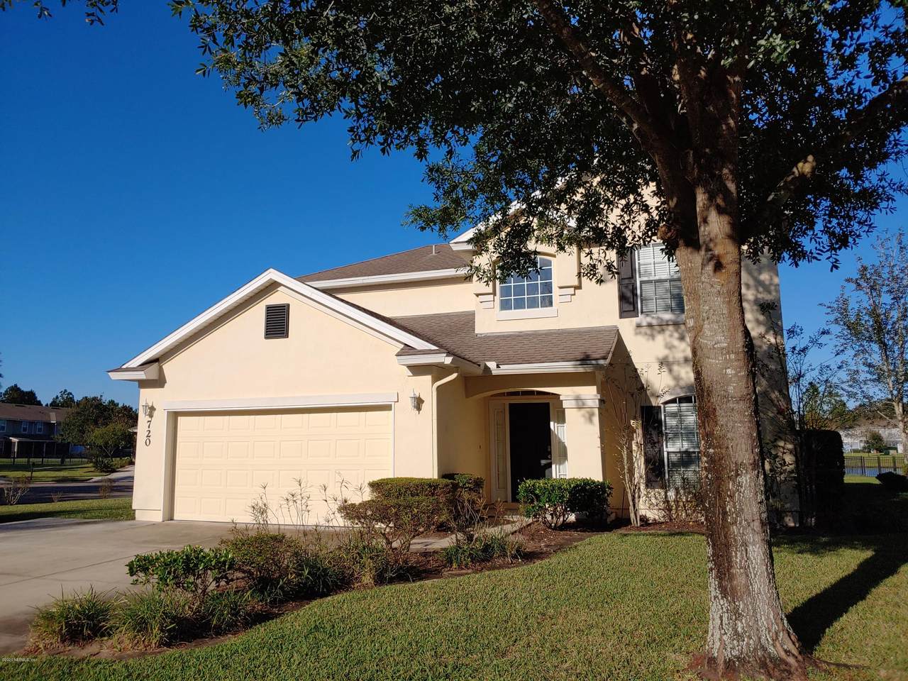 720 Spruce Pine Ln - Photo 1