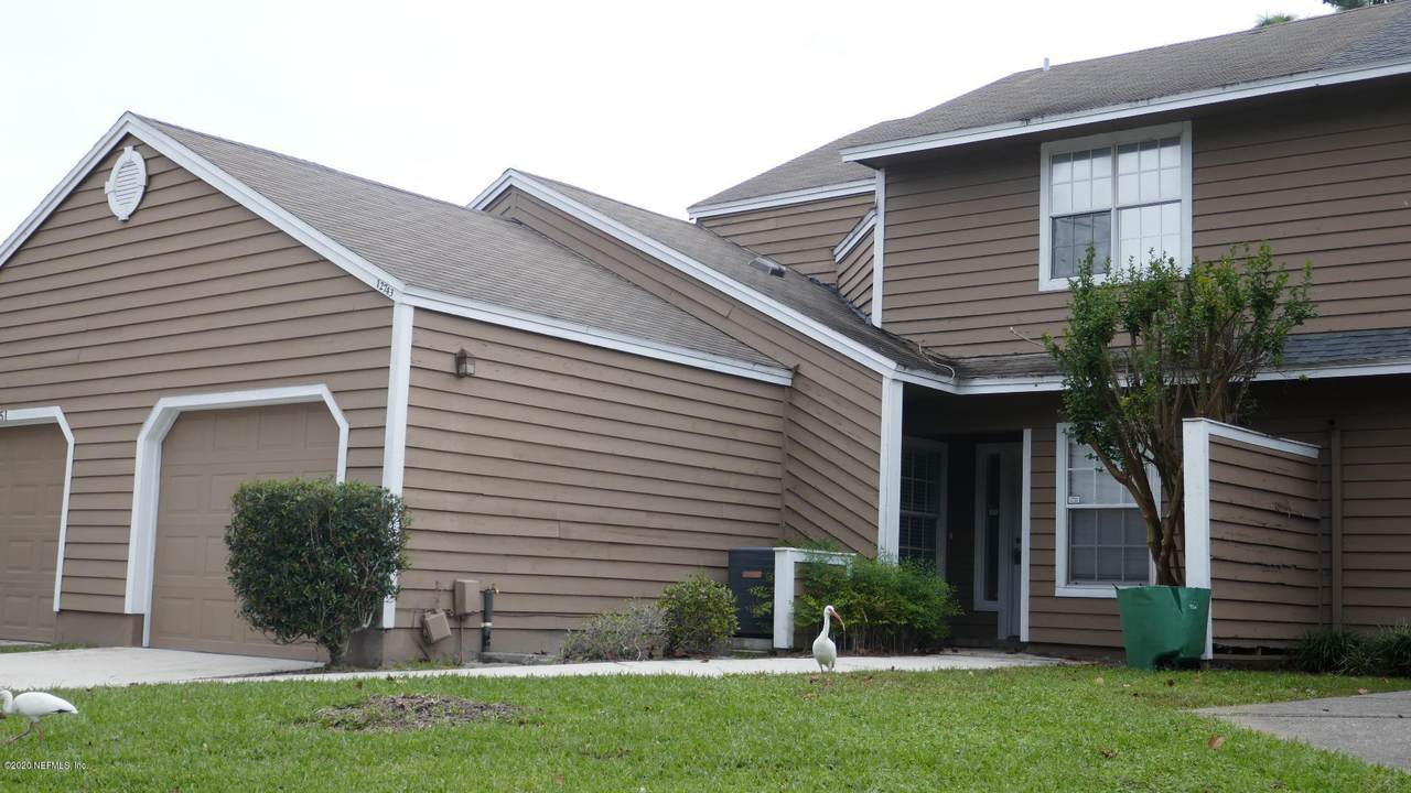 12743 Ashbrook Cir - Photo 1