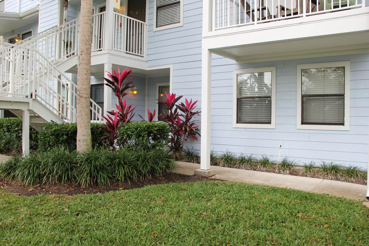100 Fairway Park Blvd - Photo 1