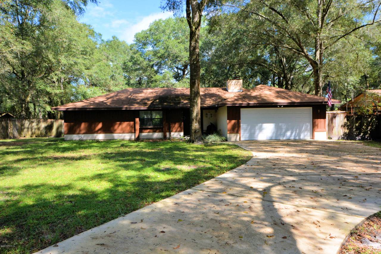 1074 Winterhawk Dr - Photo 1