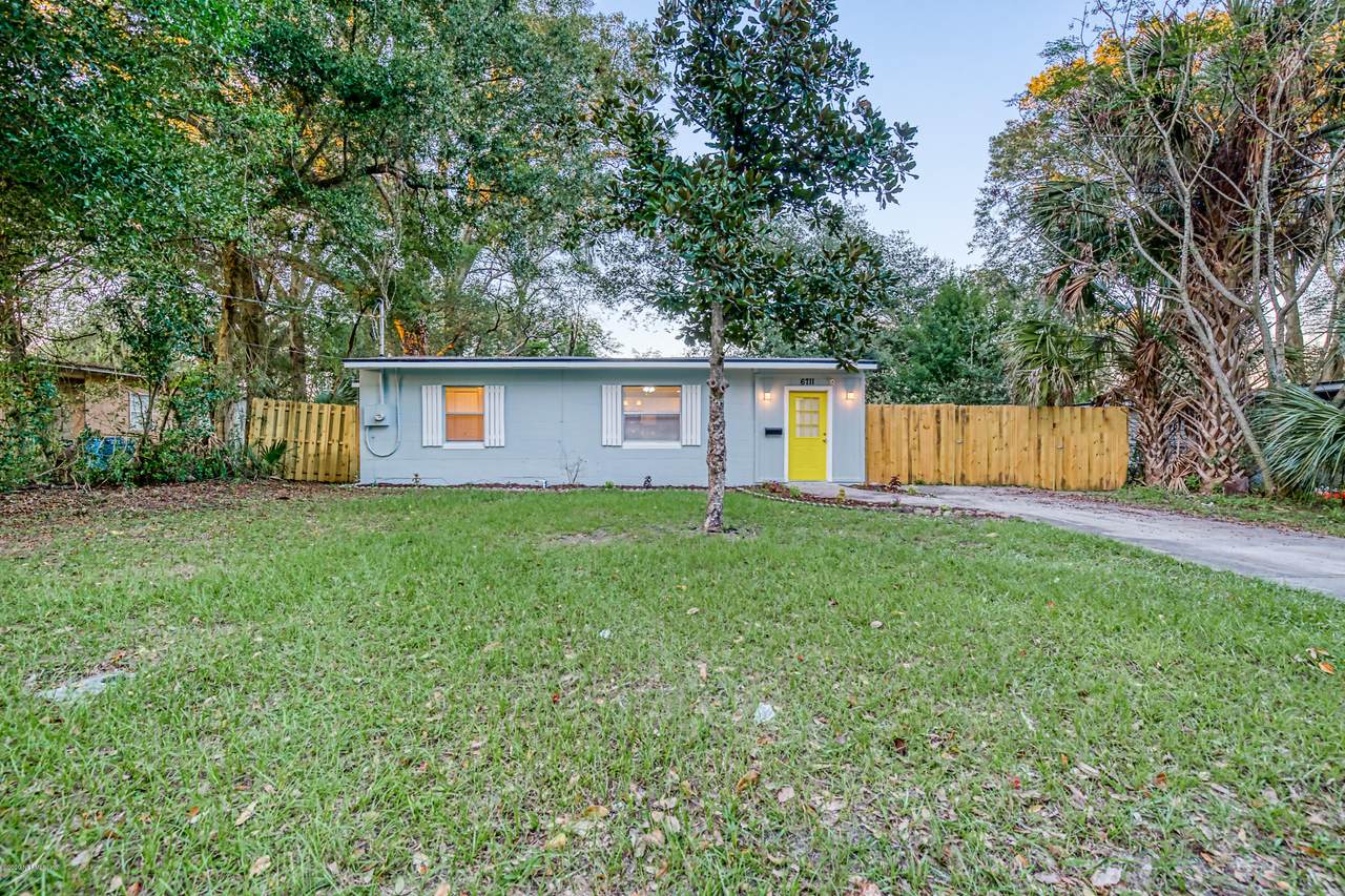 6711 Ryance Rd - Photo 1
