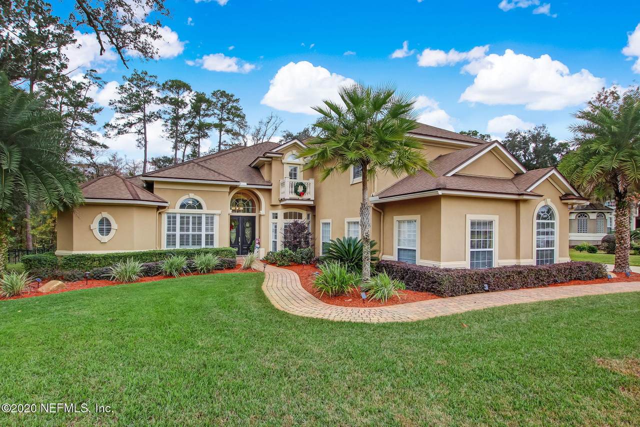 2732 Shade Tree Dr - Photo 1