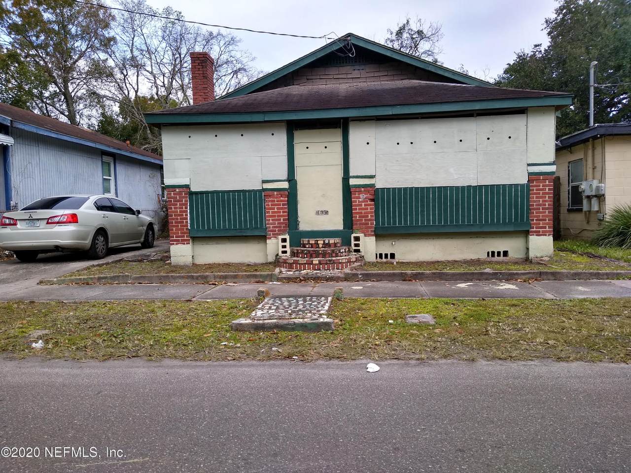 1635 Union St - Photo 1
