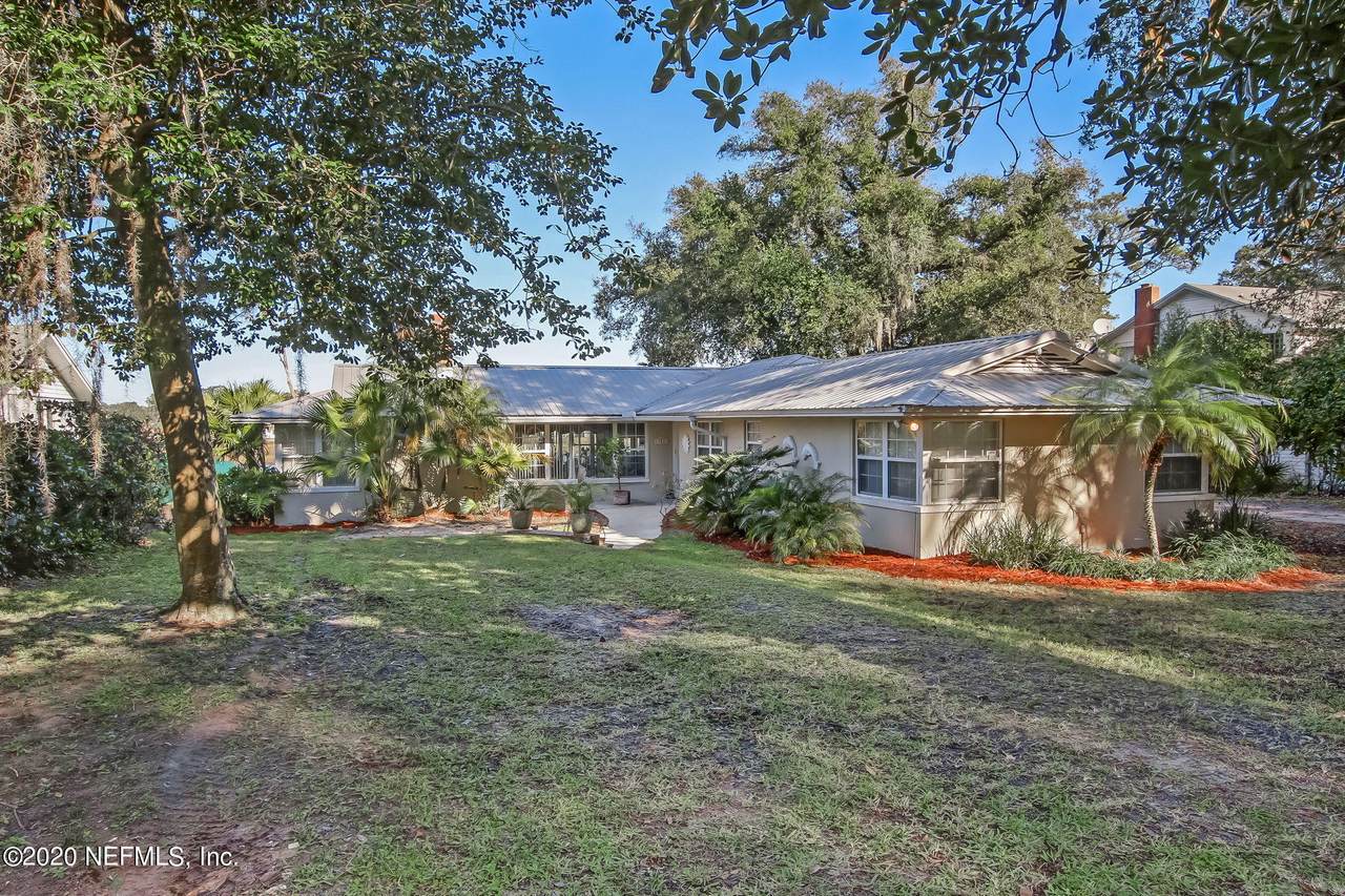 733 Cedar Bay Rd - Photo 1
