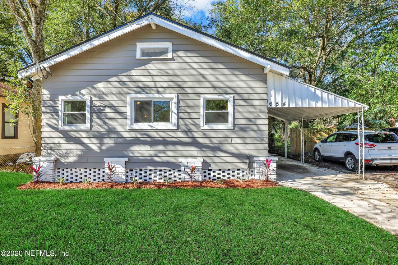 654 Bridal Ave - Photo 1