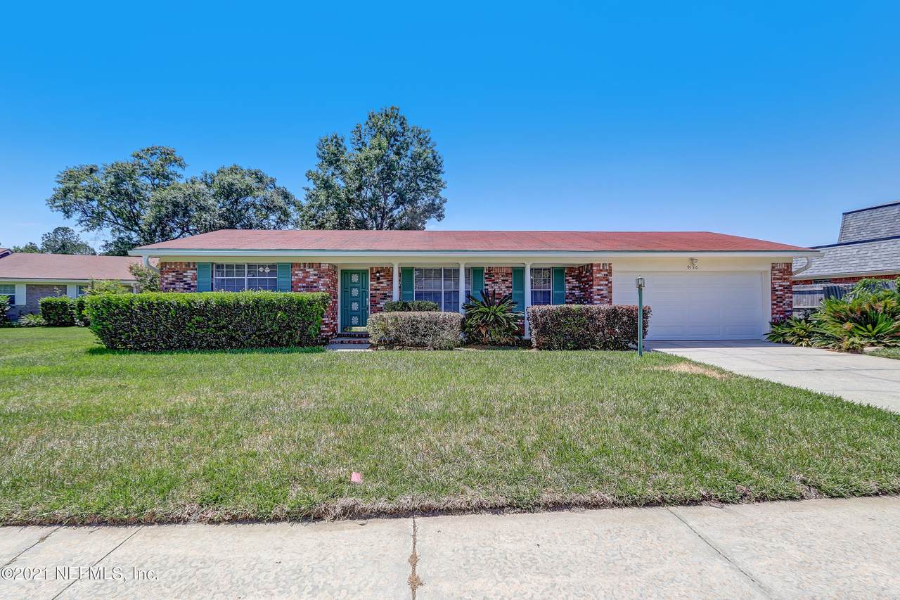 9136 Warwickshire Rd - Photo 1