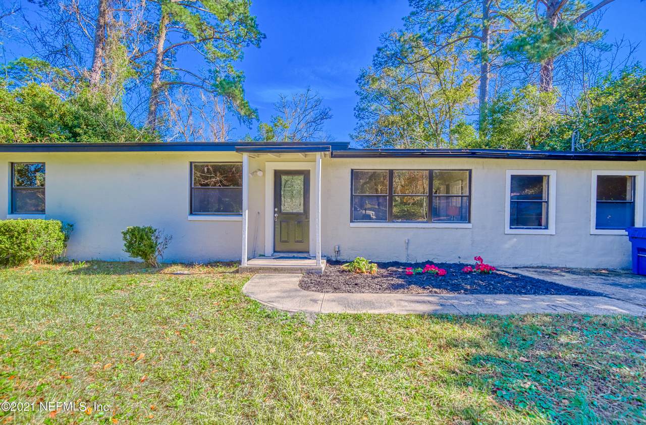 9717 Carbondale Dr - Photo 1