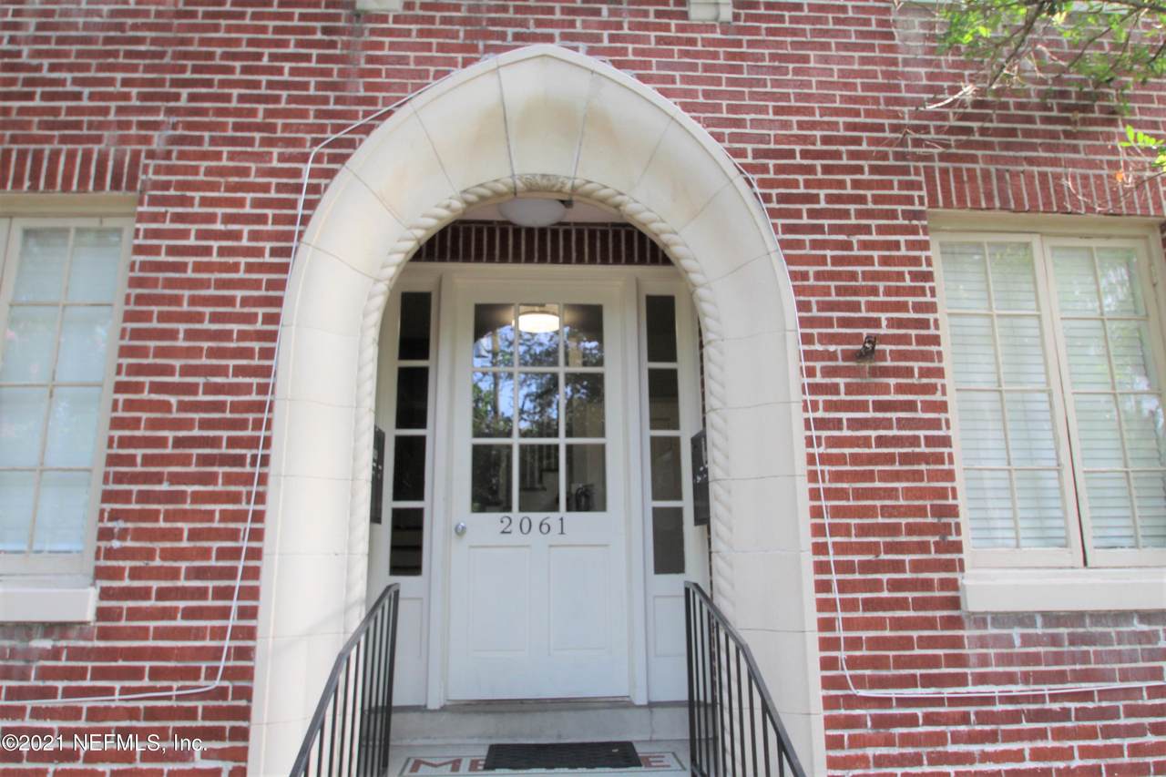1025 Goodwin St - Photo 1