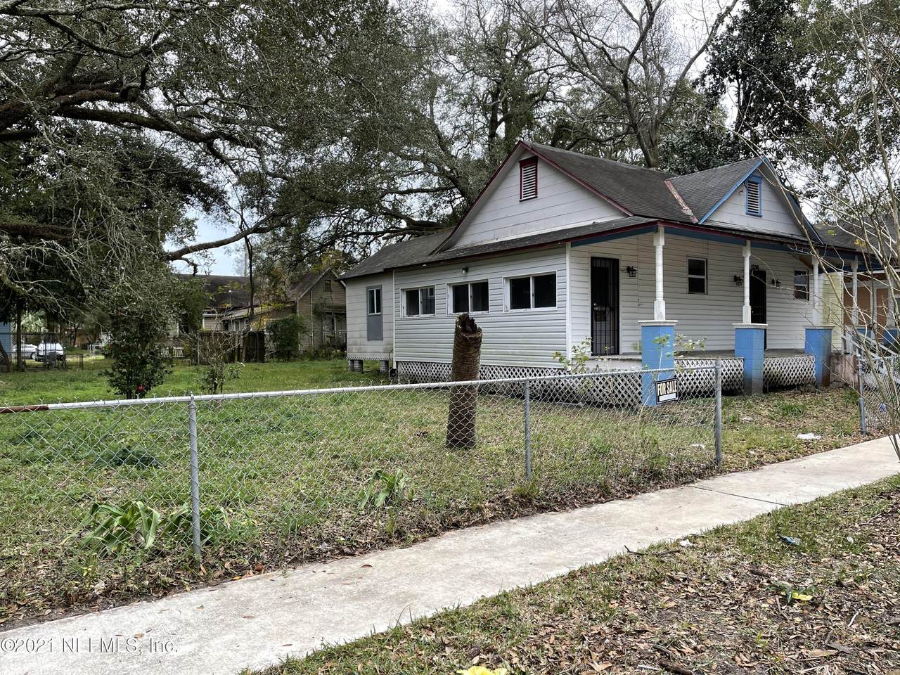 1216 15th St - Photo 1