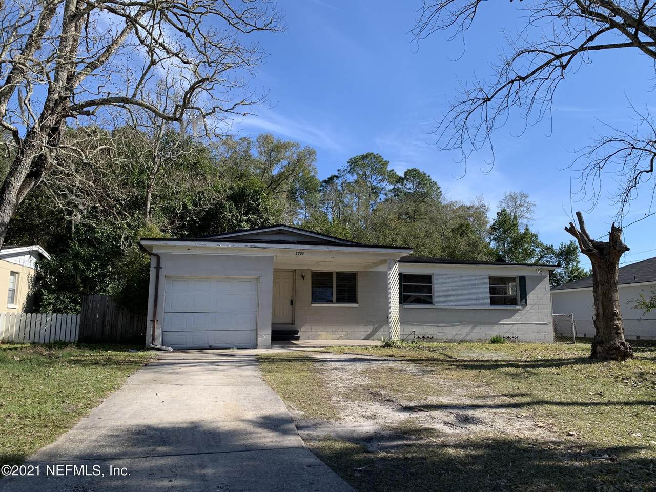 5555 Moret Dr - Photo 1