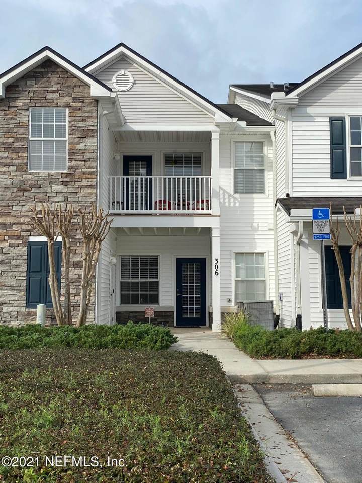 2200 Marsh Hawk Ln - Photo 1