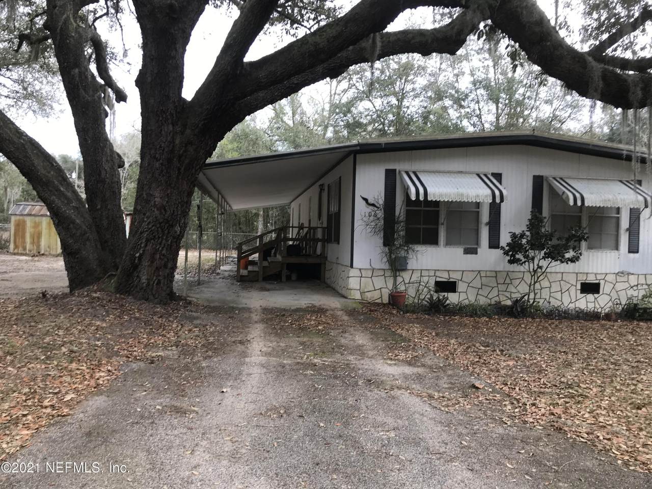 106 Hayes Dr - Photo 1