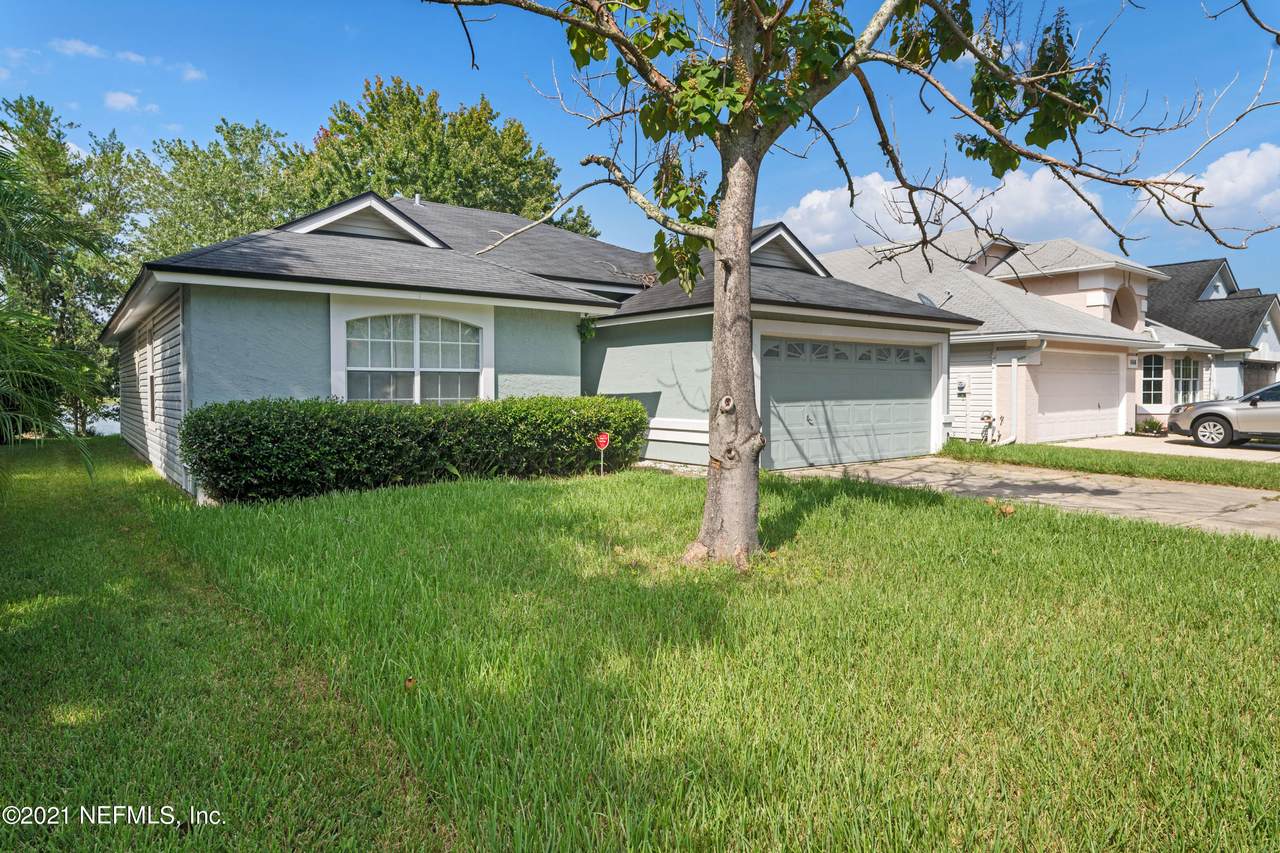 1452 Beecher Ln - Photo 1
