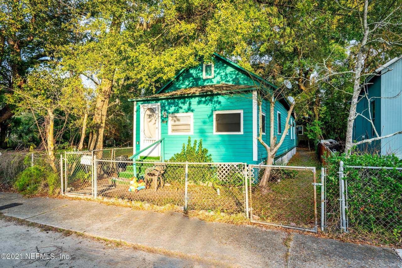 359 Nixon St - Photo 1