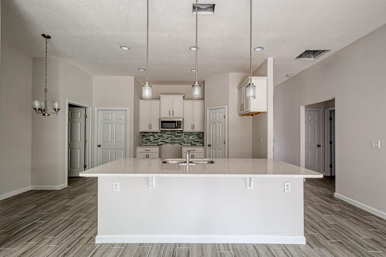 6075 Patriot's Landing Ln - Photo 1
