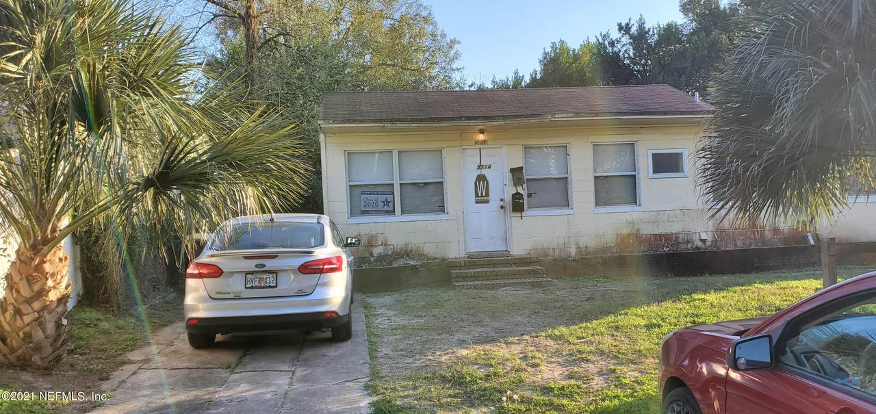 5214 Lexington Ave - Photo 1