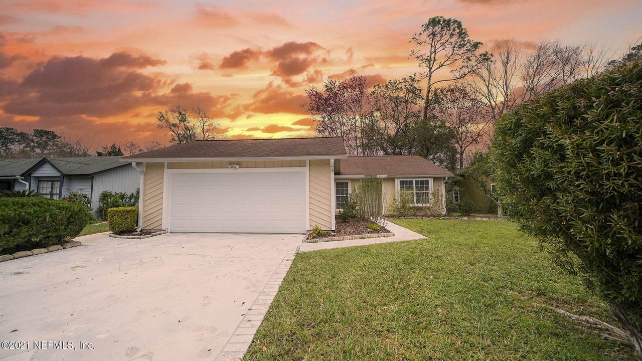 3747 Mandarin Woods Dr - Photo 1