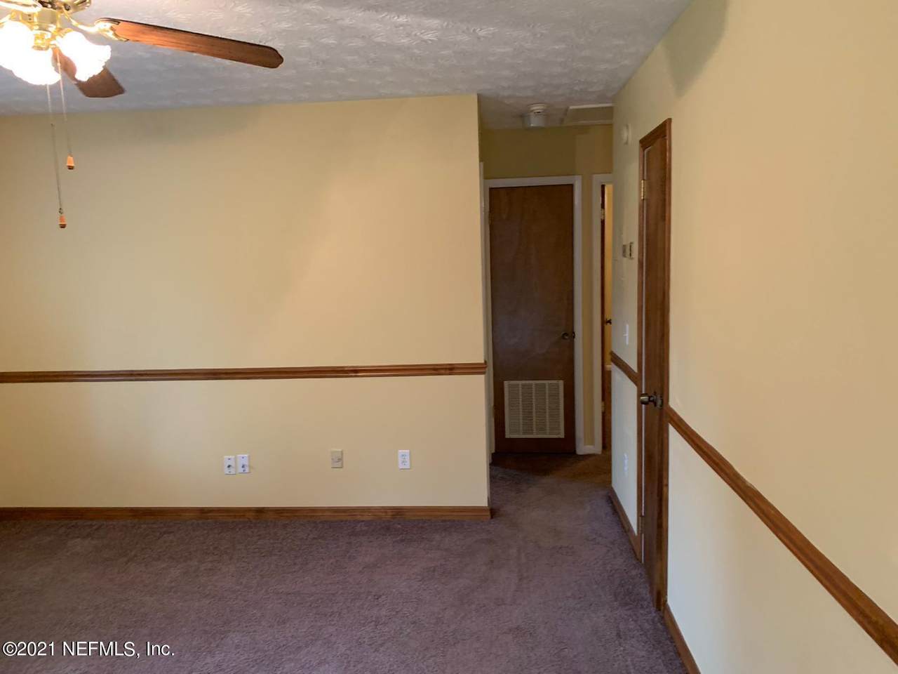 1130 Fountain Rd - Photo 1